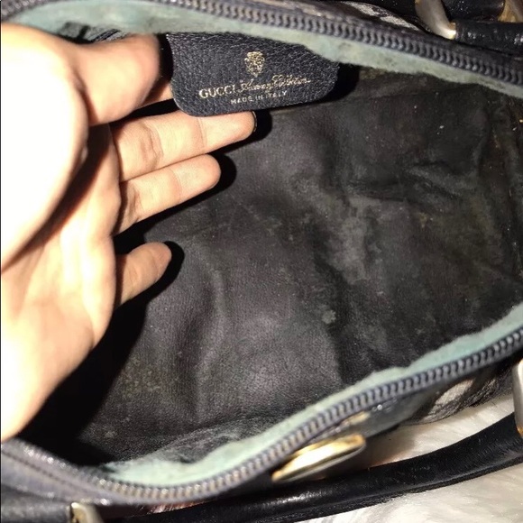 Authentic Gucci bag with matching wallet - Picture 3 of 4